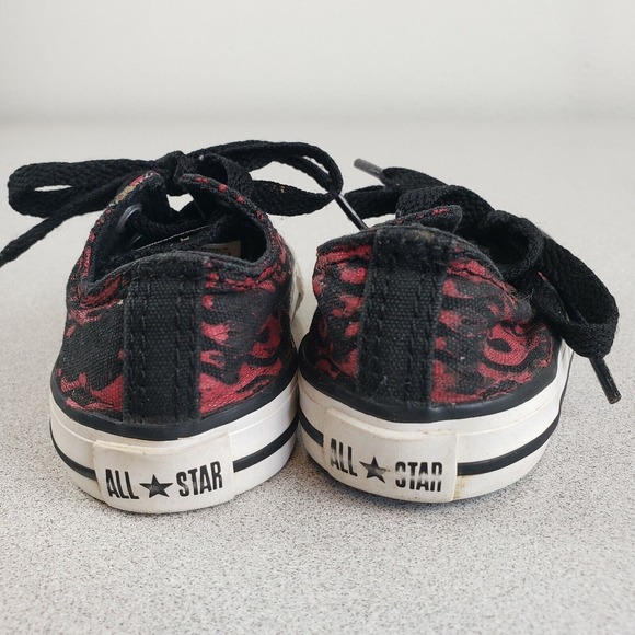 Converse Kids Chuck Taylor All Star 537080F Red Black Lace Up Sneaker Shoes Sz 4 - Picture 3 of 6